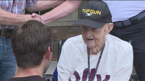 Navy veteran meets NASCAR driver on 103rd birthday | 11alive.com