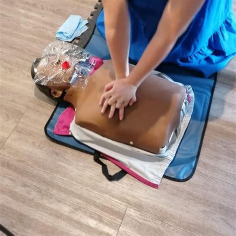 CPR Basic Life Support 的图像结果