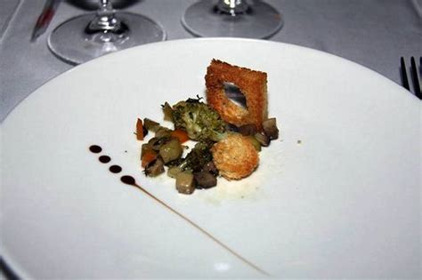 The 10 Best WEDDING CATERING in Ahmedabad - Weddingwire.in