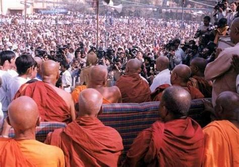Over 200 Dalits Embrace Buddhism in Gujarat - The Wire