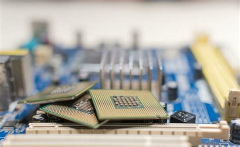 Computer Parts Shop 的图像结果