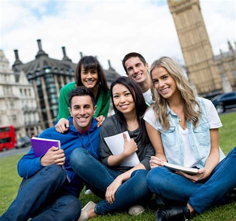 英国留学申请中 有哪些情况可以免语言？