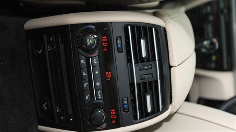 BMW-7-Series-2013-730-LD-Interior Car Photos - Overdrive