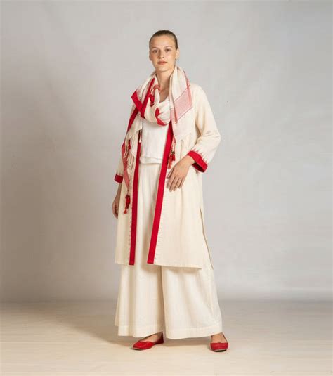 Set of 4: White and Red Temple border Jacket, Top & Scarf – Upasana ...