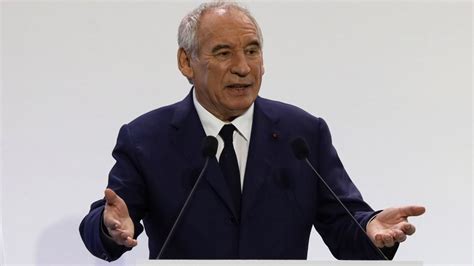 Government official calls on banks to push homeowners towards new ...