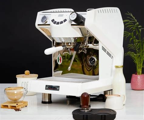 Semi-Automatic Coffee Machine 的图像结果