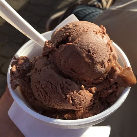 Mickey's Dairy Twist - Homemade Ice Cream & American Classics