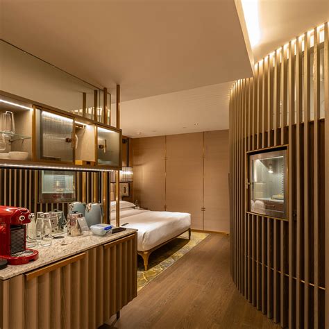 THE LANDMARK MANDARIN ORIENTAL, HONG KONG - Hotel Reviews & Photos ...