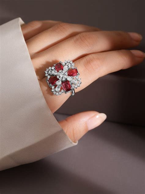 Exquisite Collection of Rings for Women at Rubans - Shop Now