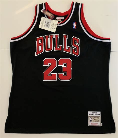 Michael Jordan Autographed Black Bulls Jersey - The Autograph Source