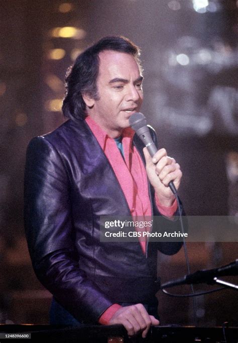 Neil Diamond Hello 的图像结果