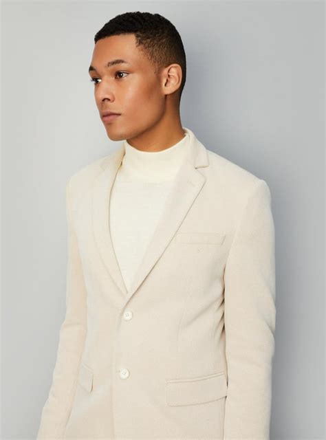 Buy Men Solid Slim Fit Classic Blazer Online at just Rs. 3499.0 ...