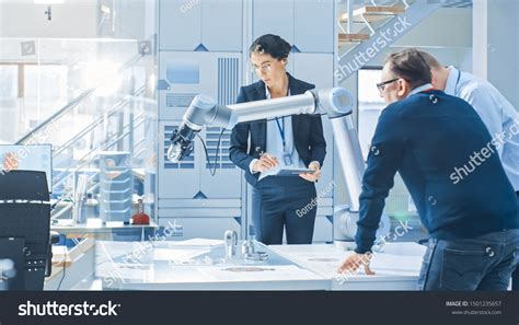 Robotics Commercial 的图像结果