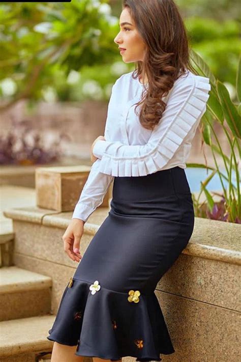 Thorny Sleeves Top – LabelSwish