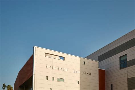 Science and Technology Building 的图像结果