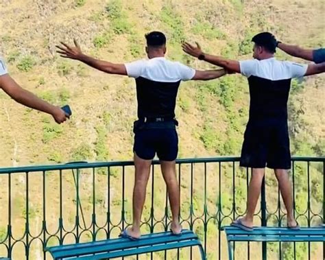 THE MOUNTAIN HUTS (Mussorie Range) - Inn Reviews, Photos, Rate ...