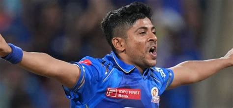 Ashwani Kumar to Ishant Sharma: 10 Bowlers to Take a Wicket with Their ...