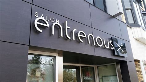 Business Building Signs 的图像结果