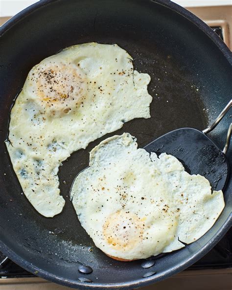 Fried Over Easy Meaning - How to make Over Easy Eggs - PJLM