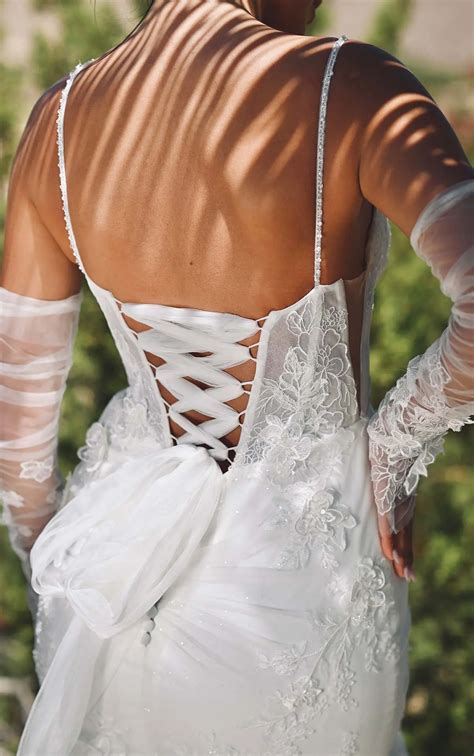 Wedding Dress Backs: Which Style is Right for You? - Vows Bridal