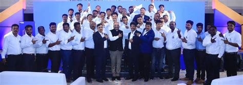 Ranveer Singh Joins Dalmia Cement as Brand Ambassador for RCF Expert ...