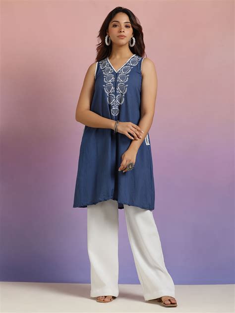 Blue Embroidered Cotton Kurta