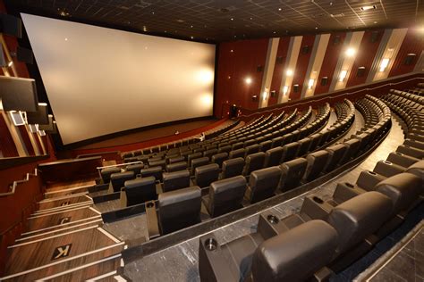 Cinemark abre nuevo complejo de salas en Village Plaza | Cine | El Universo