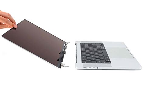 iFixit nota problema com a troca da tela em MacBooks Pro de 14 ...