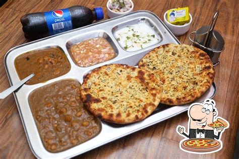 Breakfast Hut Amritsari Tandoori Kulche Chole, New Delhi - Restaurant ...