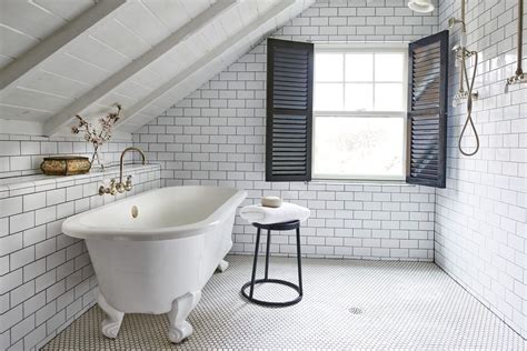 35 Stunning Subway Tile Bathroom Ideas