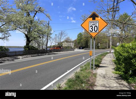 LIRR Cold Spring Harbor 的图像结果