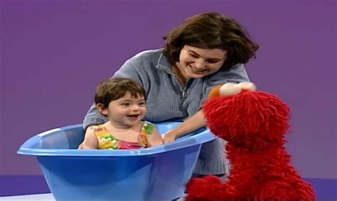 Elmo World Water Swim 的图像结果