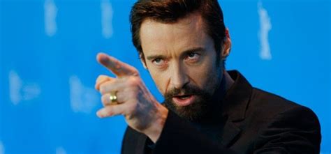 Left Handed Celebrities: 30 Famous Men Who Will Make You Feel Proud To ...