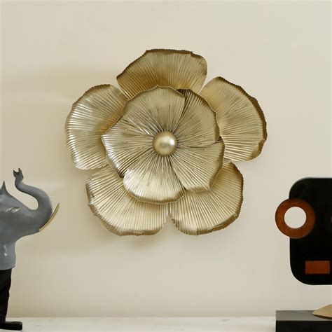 Buy VEDAS La Roseita Metal Floral Wall Art from Vedas at just INR 8599.0
