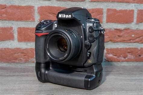 Review of the Nikon D700. Test Nikon D700. Camera Reviews | Happy