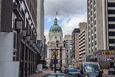 Indiana boosts state government employee paychecks to fight turnover ...