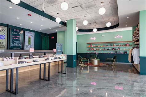 Ivy Hall: A New Kind of Dispensary in Illinois