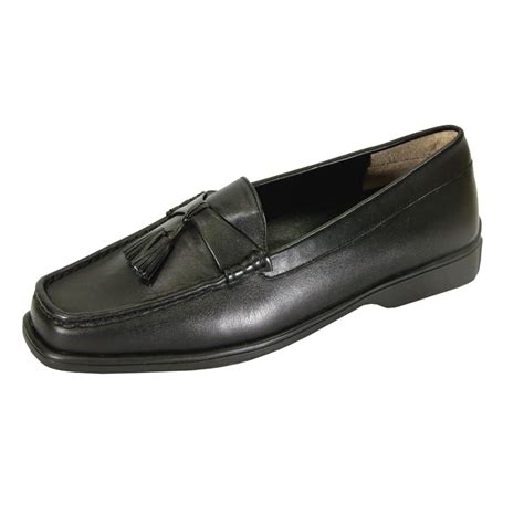 PEERAGE Sonya Women's Wide Width Leather Loafers - Walmart.com