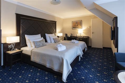 PYTLOUN OLD ARMOURY HOTEL PRAGUE - Hotel Reviews, Photos, Rate ...