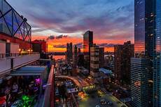 Sky Room Live by Nyc S Highest Rooftop Lounge Sky Room New York City Sky Room Live