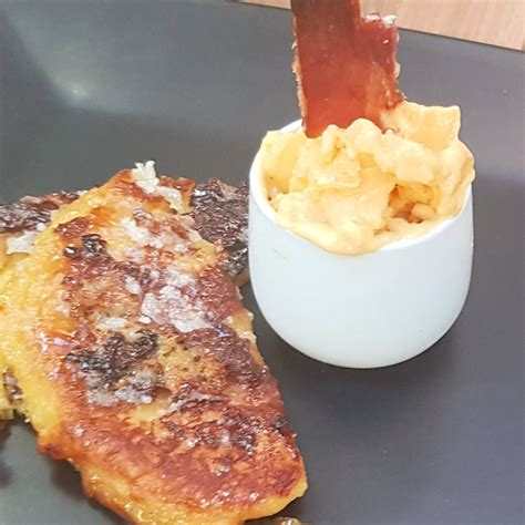 Heston Blumenthal's egg and bacon ice cream with pain perdu : r/icecreamery