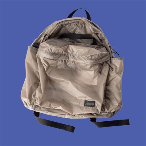 【BLUE LUG】THE DAY PACK LIGHT (GRAY BEIGE) | Humhumhug Online Shop