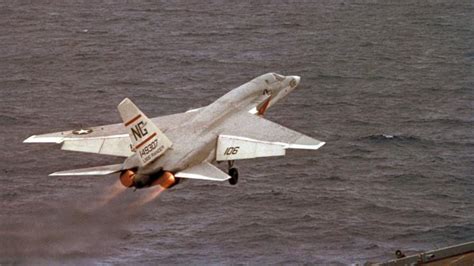 RA-5C "Vigilante"_RVAH-5_USS Ranger en 1970. | Us military aircraft, Us ...