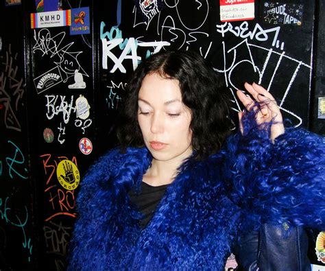Kelly Lee Owens On ‘Dreamstate' & Partying With Charli XCX