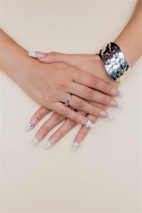 Nude Sparkle Tips – amorey-india