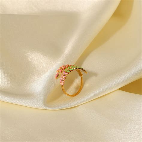 Anti Tarnish Leaf Pattern Ring – Nia