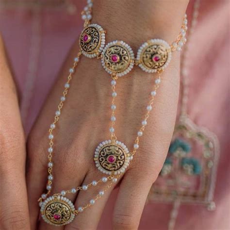 Hathphools - Bridal Hathphool Jewellery Designs - Buy Online – Mortantra