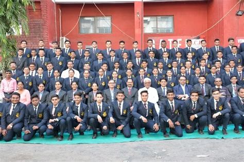 Gujarat Institute of Hotel Management Contact Number, Address & Map ...