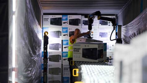 Mobile Mini Container Unloading 的图像结果