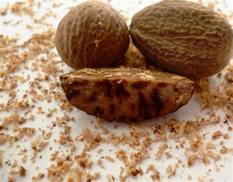 Labrando un HOGAR: Especia: La Nuez Moscada: